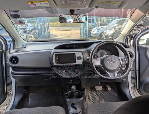 Toyota Vitz 1.3 FWD 5dr 2016 White