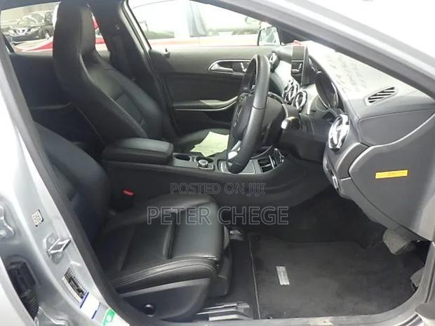 Mercedes-Benz GLA 250 2019 Silver