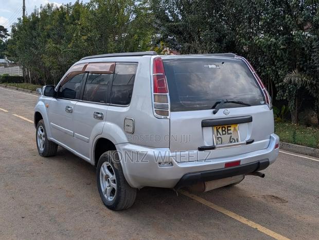 2001 Blue Nissan X-Trail Automatic - Pre-owned