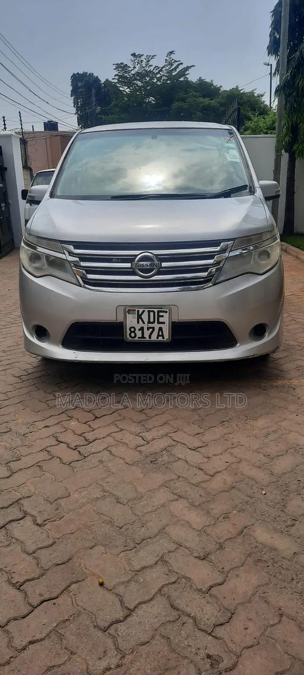 Nissan Serena 2014 Silver