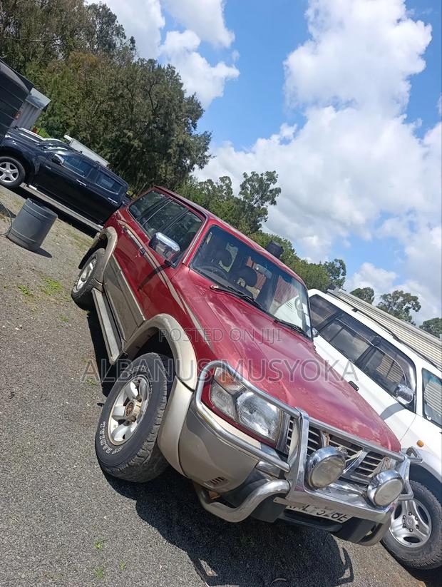 Nissan Patrol 1997 Maroon