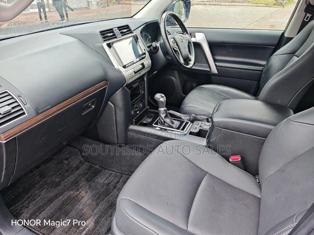 Toyota Land Cruiser Prado 2.7 2021 Black