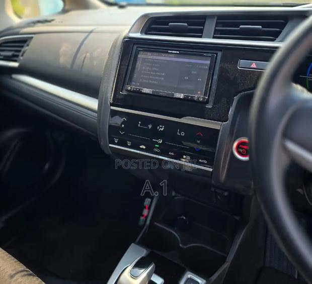 Honda Fit EX 2018 Pearl