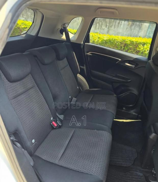 Honda Fit EX 2018 Pearl