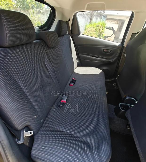 Toyota Vitz 1.3 FWD 5dr 2019 Black