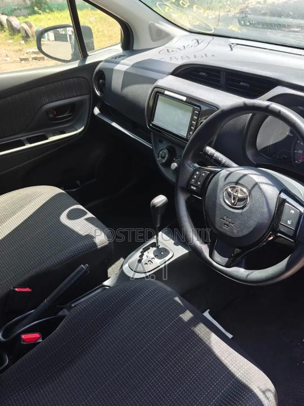 Toyota Vitz 1.3 FWD 5dr 2019 Black