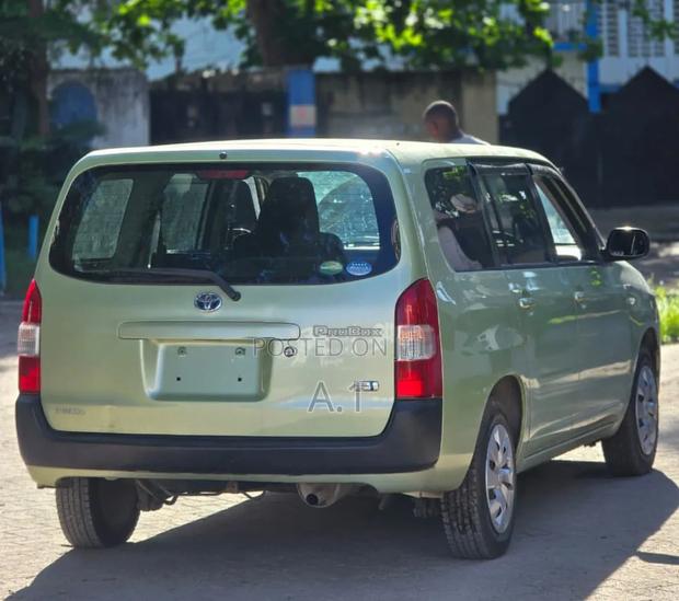Toyota Probox 1.5 Hybrid F 2019 Green