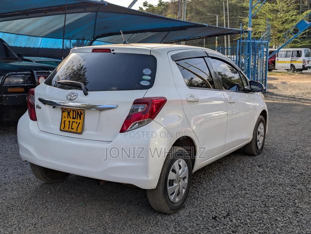 Toyota Vitz 1.3 FWD 5dr 2016 White