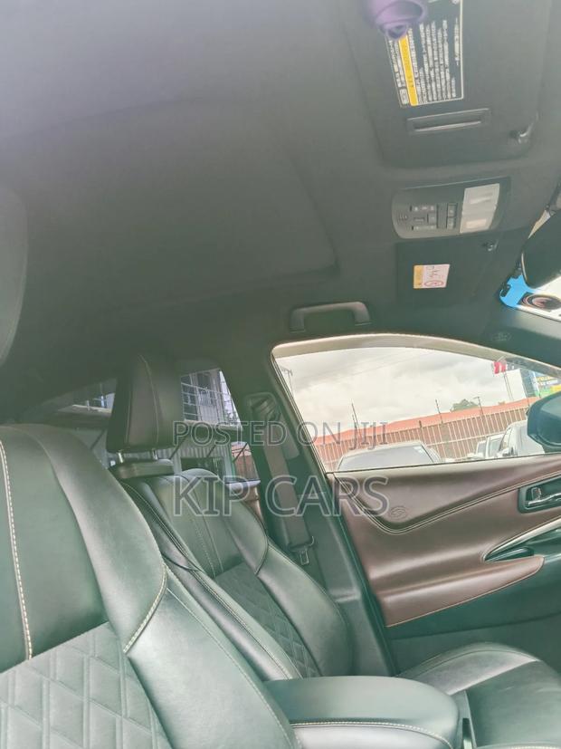 Toyota Harrier 2.0 2015 Burgundy