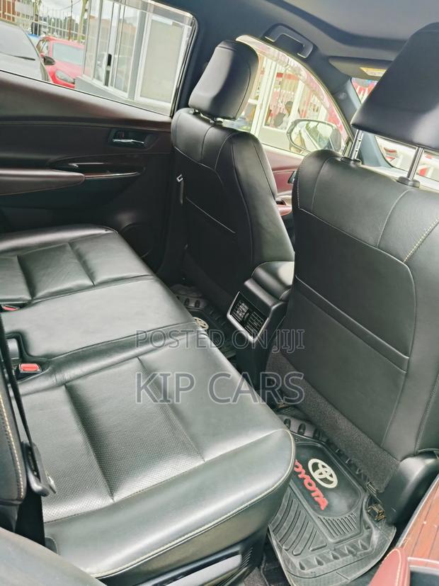 Toyota Harrier 2.0 2015 Burgundy