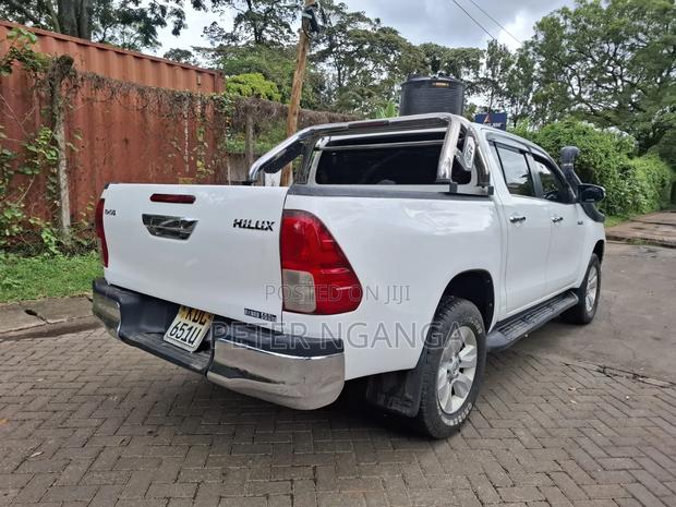 Toyota Hilux Revo Double Cab Deisel 2.8 AWD 2018 White