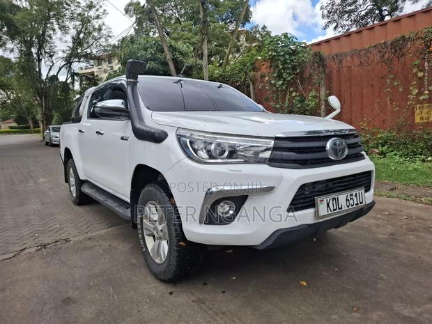 Toyota Hilux Revo Double Cab Deisel 2.8 AWD 2018 White