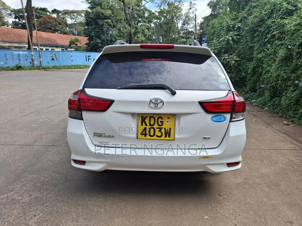 Toyota Corolla Fielder 1.5 Petrol FWD 2015 Off white