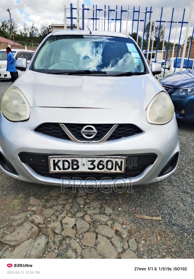 Nissan March 1.2 FWD 2015 Silver