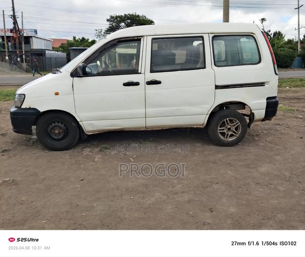 Toyota TownAce 2003 White
