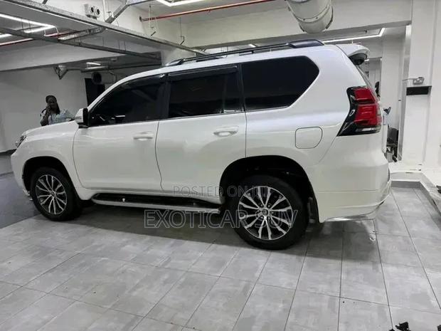 Toyota Land Cruiser Prado 4.0 Petrol TZ-G 2019 White