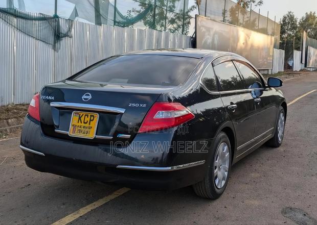 Nissan Teana 2010 Black