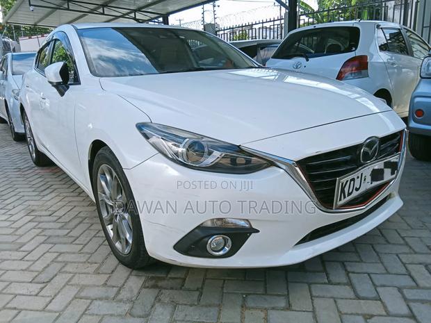 Mazda Axela 2015 White