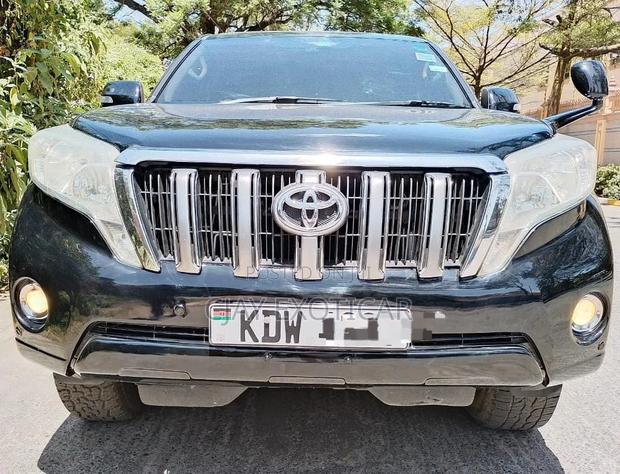 Toyota Land Cruiser Prado 2013 Black