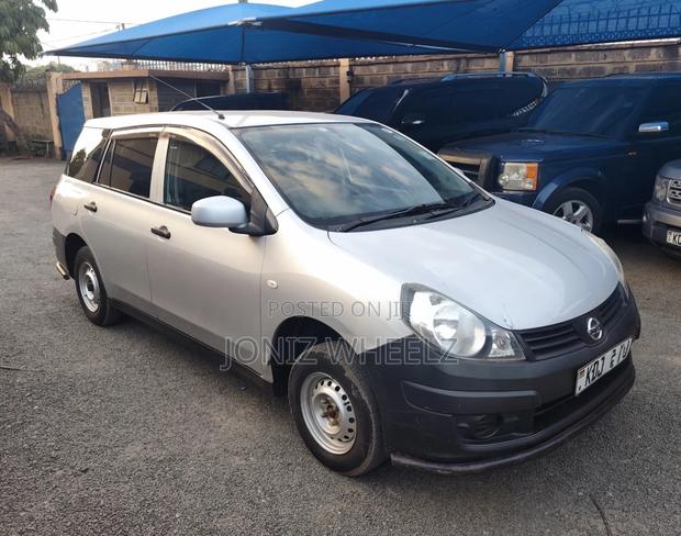 Nissan Advan 2015 Silver