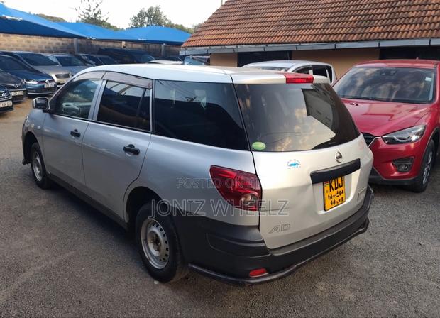 Nissan Advan 2015 Silver