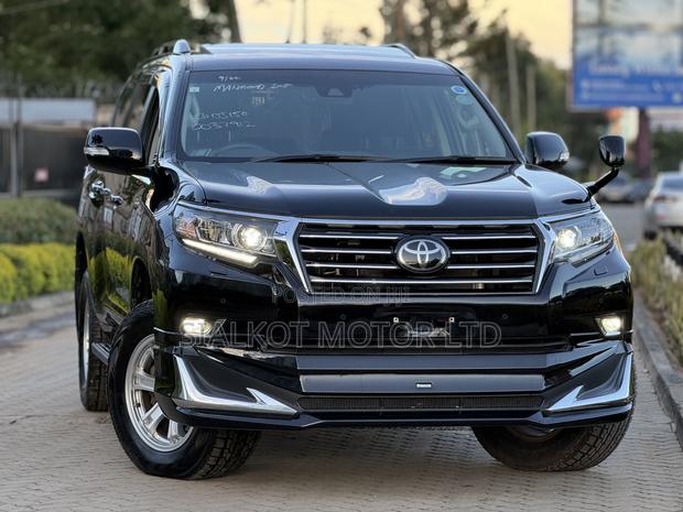 Toyota Land Cruiser Prado 2.8 2019 Black