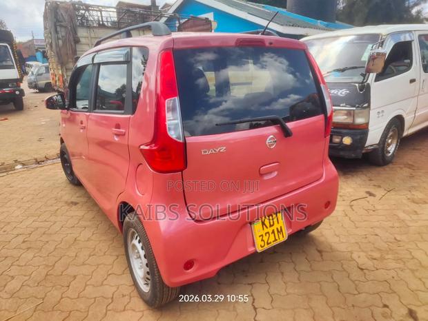Nissan Dayz Roox 2018 Red