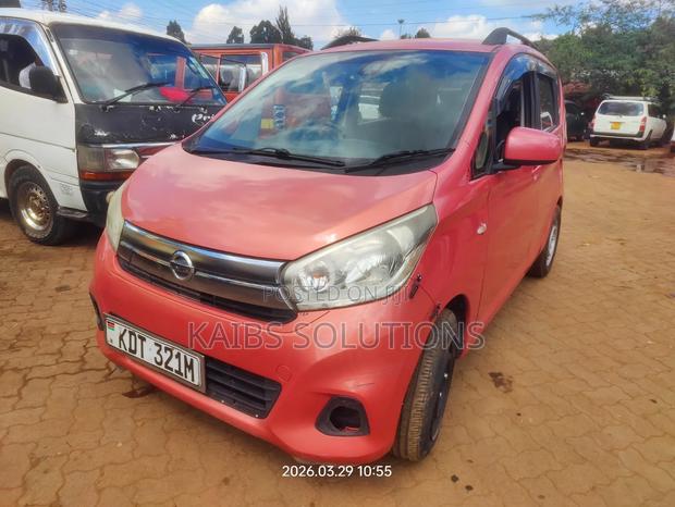 Nissan Dayz Roox 2018 Red