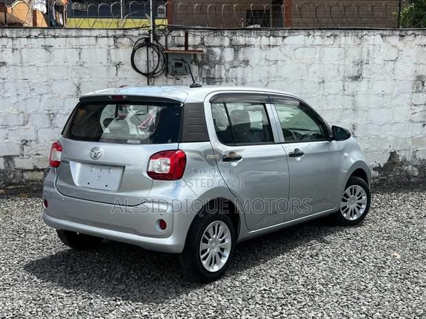 Toyota Passo 1.0 FWD 2019 Silver