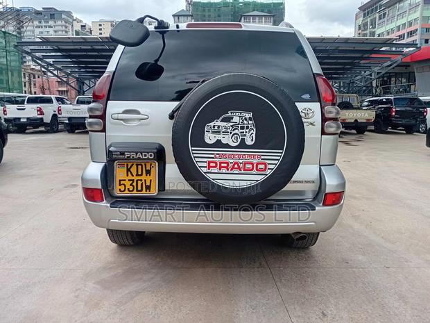 Toyota Land Cruiser Prado 2003