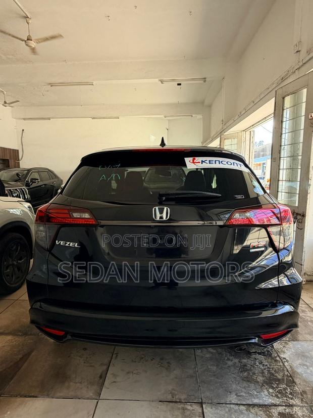 Honda Vezel 2019 Black