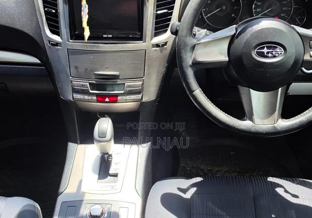 Subaru Legacy 2012