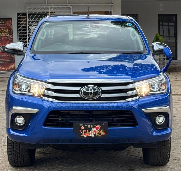 Toyota Hilux Revo Double Cab Deisel 2.4 AWD 2019 Blue