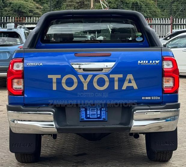 Toyota Hilux Revo Double Cab Deisel 2.4 AWD 2019 Blue