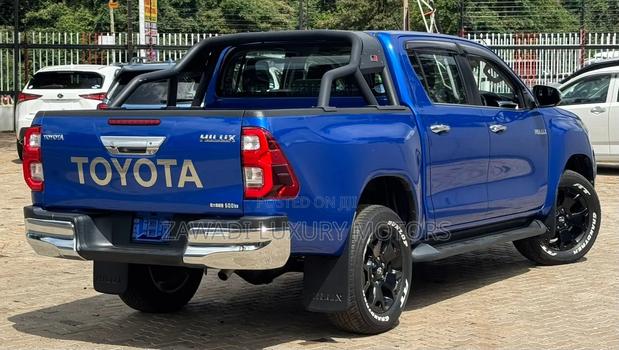 Toyota Hilux Revo Double Cab Deisel 2.4 AWD 2019 Blue