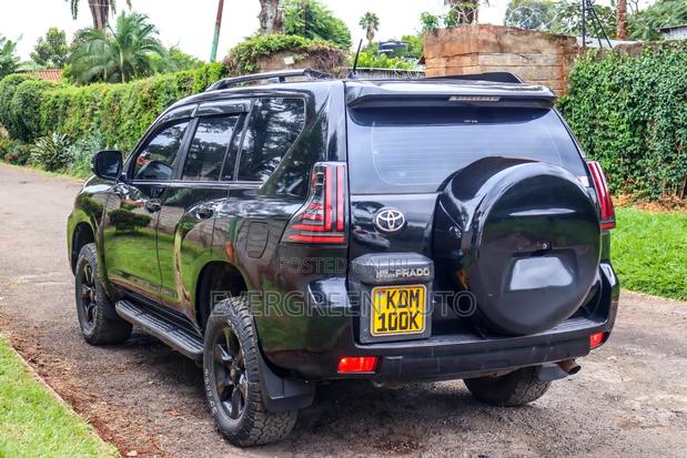 Toyota Land Cruiser Prado 3.0 TD 2010 Black