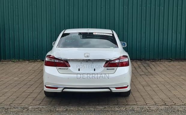 Honda Accord 2018 Pearl