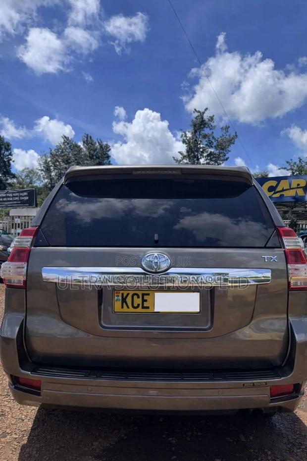 Toyota Land Cruiser 2014 Gray