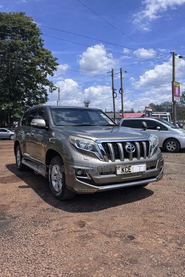 Toyota Land Cruiser 2014 Gray