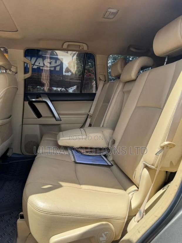 Toyota Land Cruiser 2014 Gray