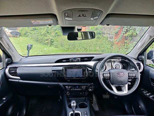 Toyota Hilux Revo Double Cab Deisel 2.8 AWD 2021 Black