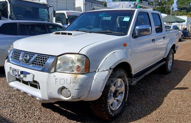 Nissan Hardbody 2019 White