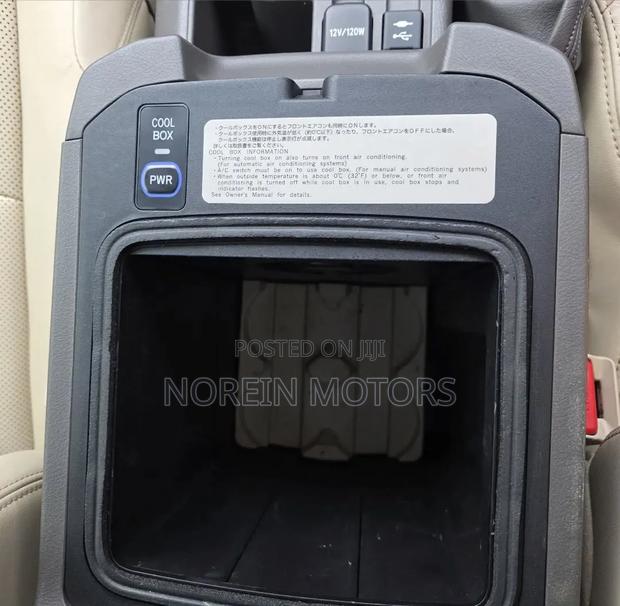 Toyota Land Cruiser Prado 2019 Black