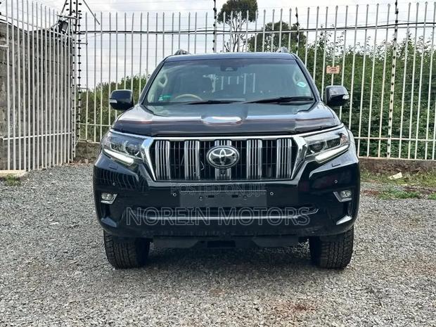 Toyota Land Cruiser Prado 2019 Black