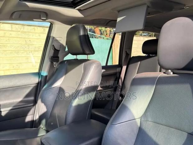 Toyota Land Cruiser Prado Kakadu 2019 Matt Black