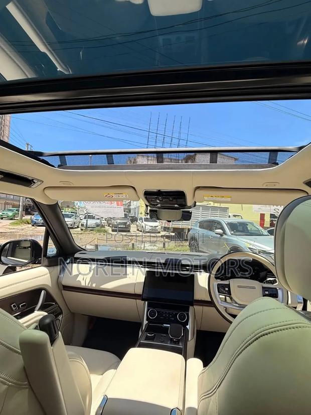 Land Rover Range Rover Vogue 2022 Burgundy