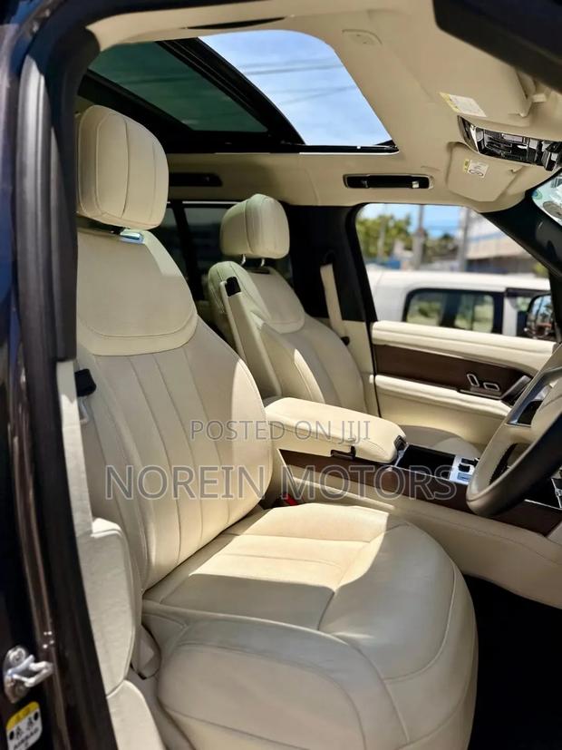 Land Rover Range Rover Vogue 2022 Burgundy
