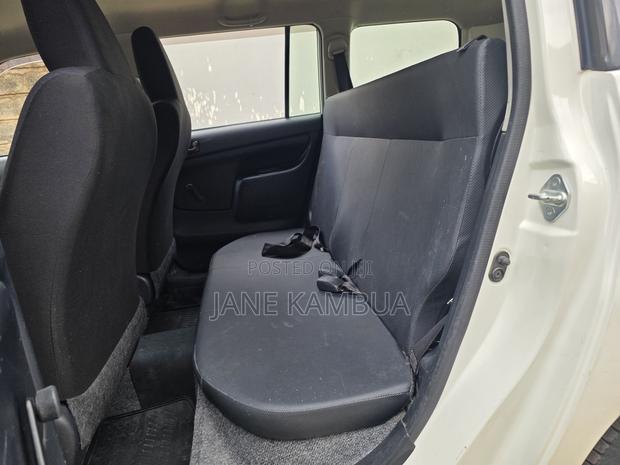 Toyota Probox 1.5 DX 2WD 2019 Pearl