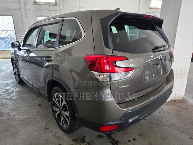 Subaru Forester Limited AWD 2019 Gray