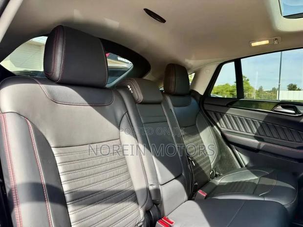 Mercedes-Benz GLE-Class GLE 350d 4MATIC 2020 White